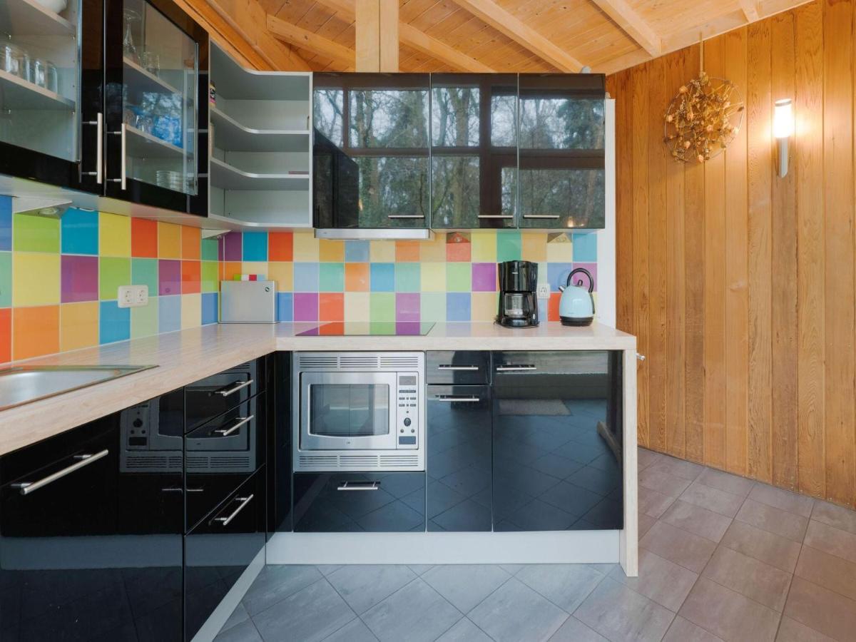 Idyllically Located Holiday Home In Norg With Sauna المظهر الخارجي الصورة